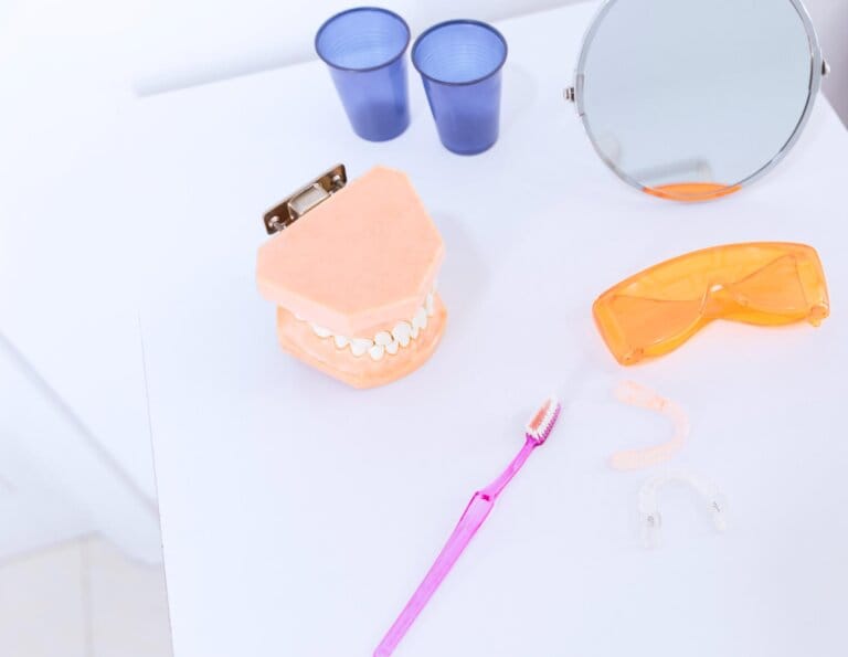 1. Bruxism - ochelari, pahare, instrumente