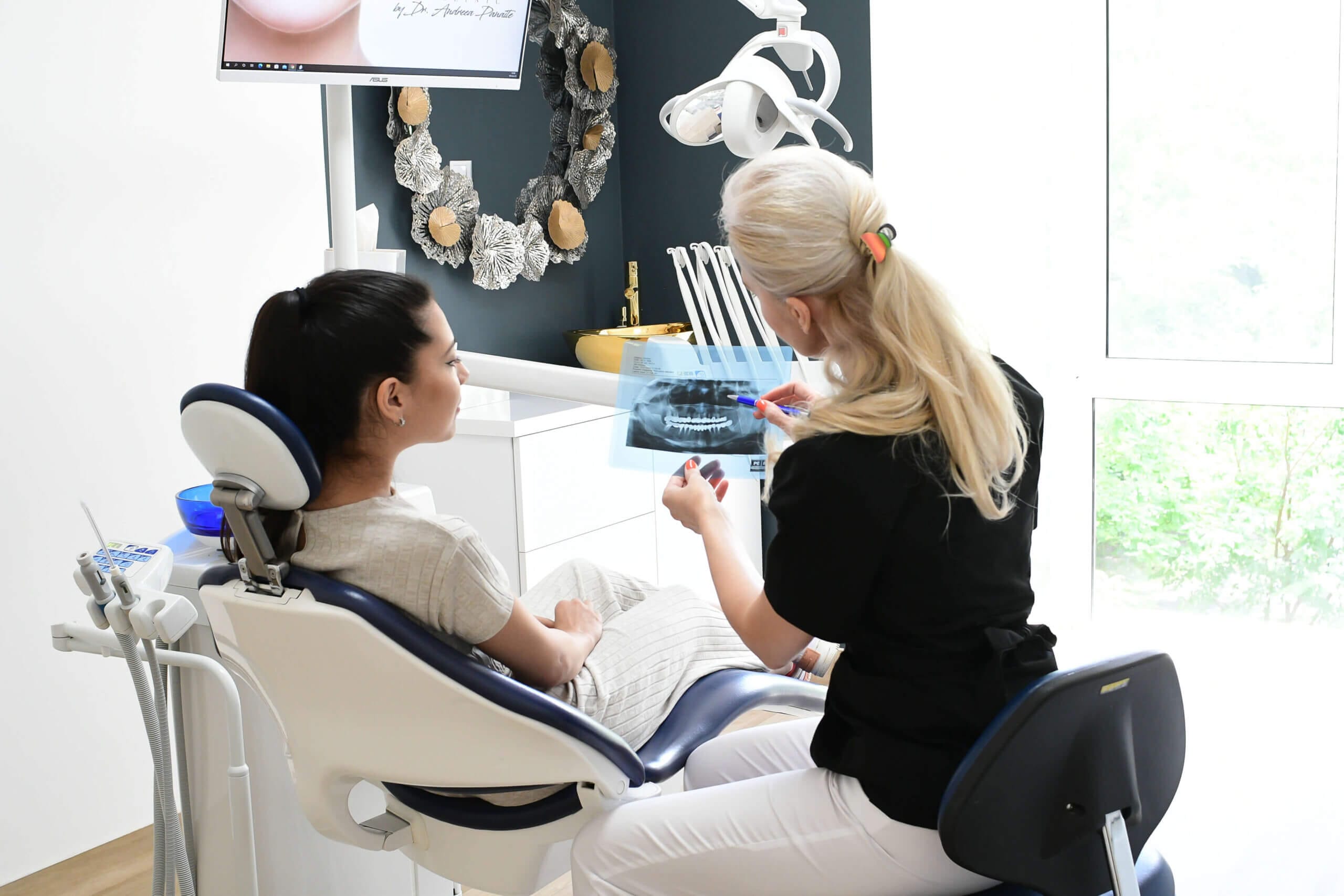 implant-dentar-consultatie-cabinet-dentioclinic-bucuresti